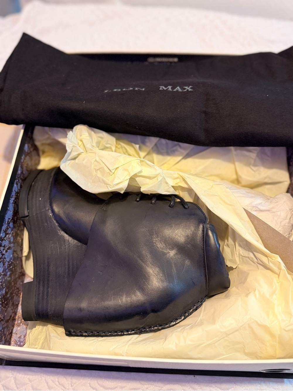 Vintage Max Studio - Leon Max Black Leather Chukka Lace-Up Boots